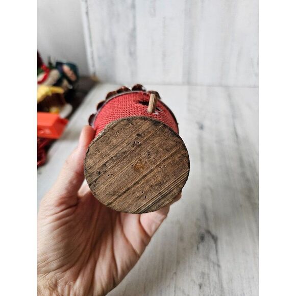 Unique birdhouse wooden acorn AS IS ornament tree - Picture 9 of 9